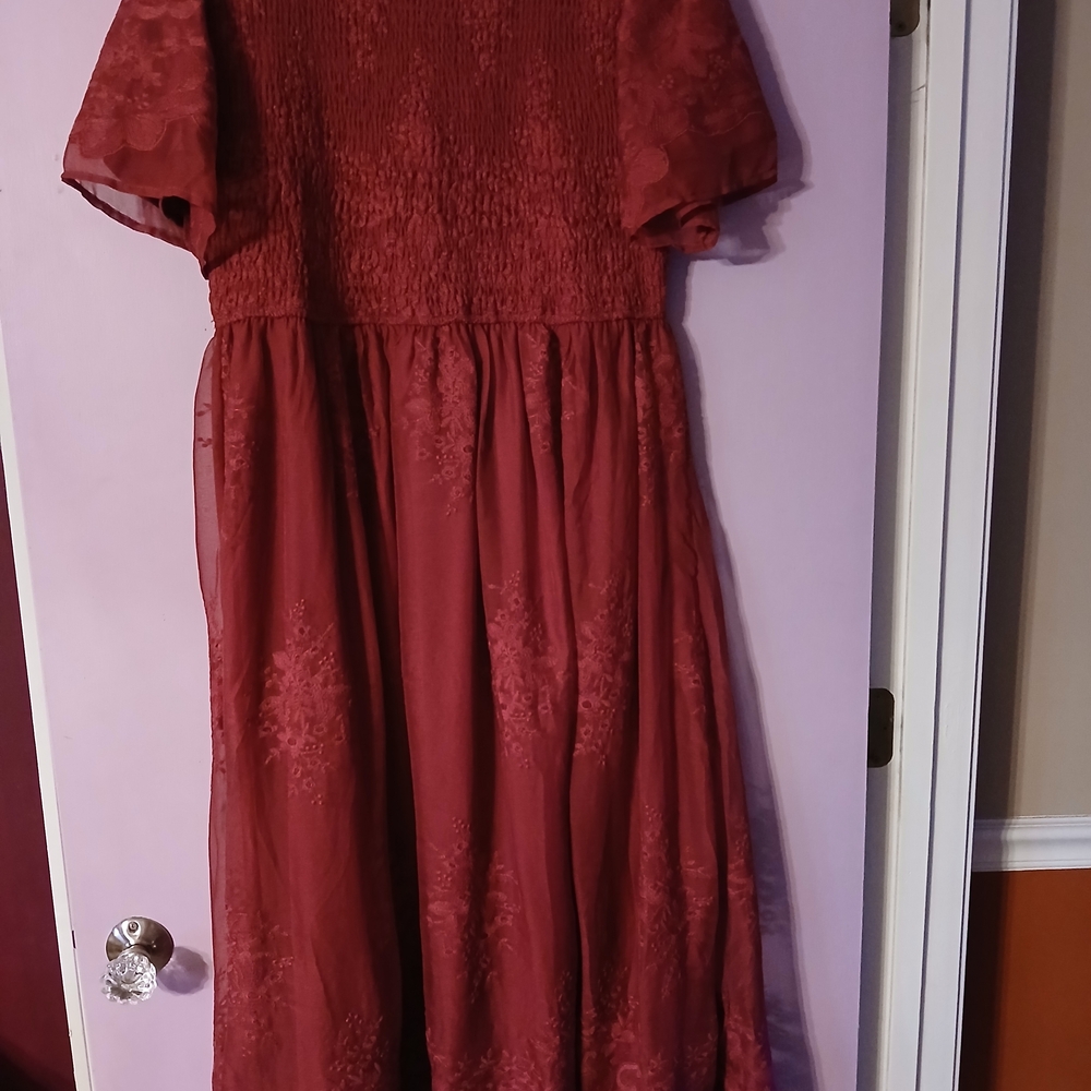 Elegant Maroon Dress xl